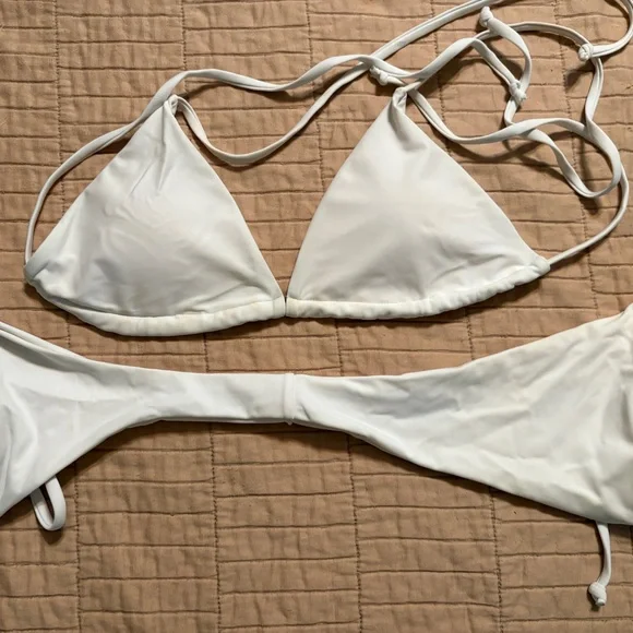#4 - WINTER CLEAN OUT - SHEIN White Triangle String Bikini Set - small - Picture 7 of 7